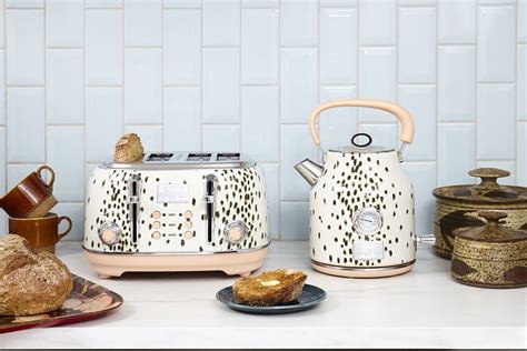 unusual kettle and toaster sets.